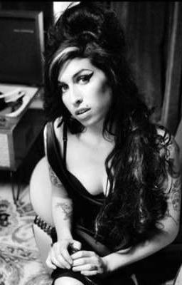 30 Challenge Idol: Amy Winehouse