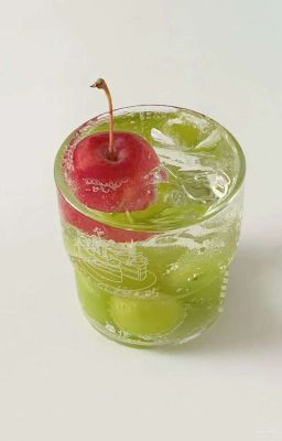 Anh Đào Và Táo Đỏ