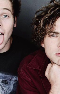 Battle for Dominance (Luke Hemmings/Ashton Irwin)