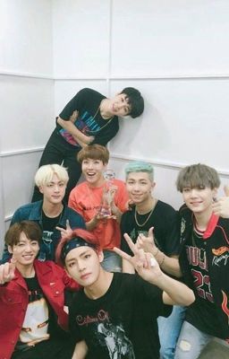 (BTS and fantionalgirl)Chúng tôi yêu em,mèo ngốc(tạm drop)