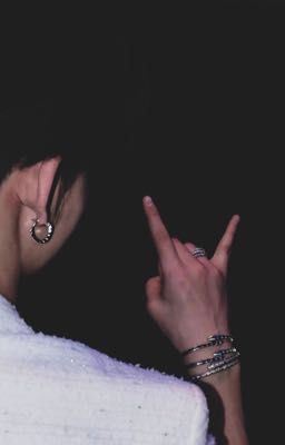 chuchuz || đừng về trễ