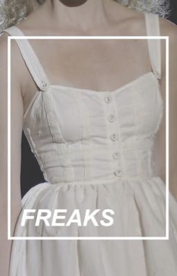 f r e a k s//heathers