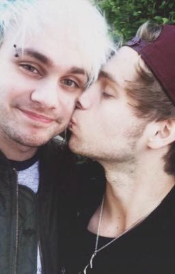 hidden love [Muke]