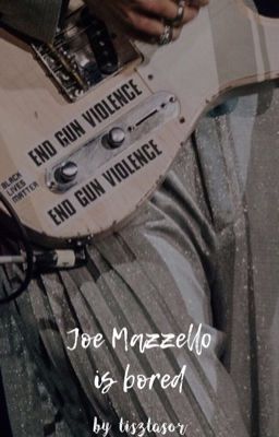 Joe Mazzello Is Bored  | hun |