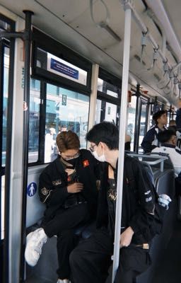[KhoaĐạt] Set a date for a reunion 