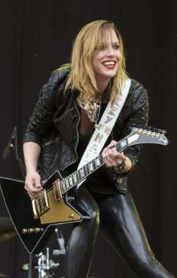 Mz Hyde - A Lzzy Hale Fanfiction