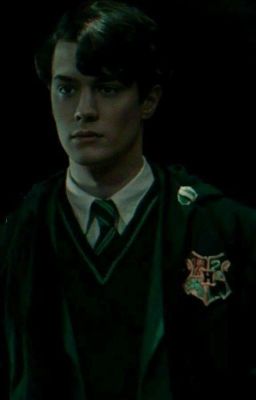 •Tom Riddle •Người mang lại ánh sáng cho ta 