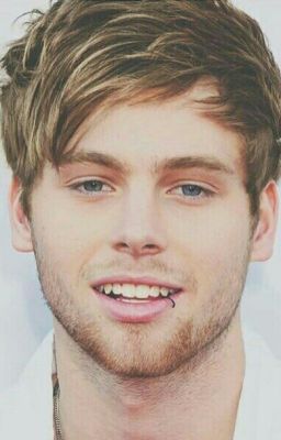 UBI TU, IBI EGO. / / Luke Hemmings.