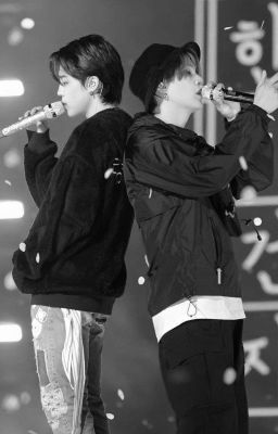 yoonmin | cạnh bên em